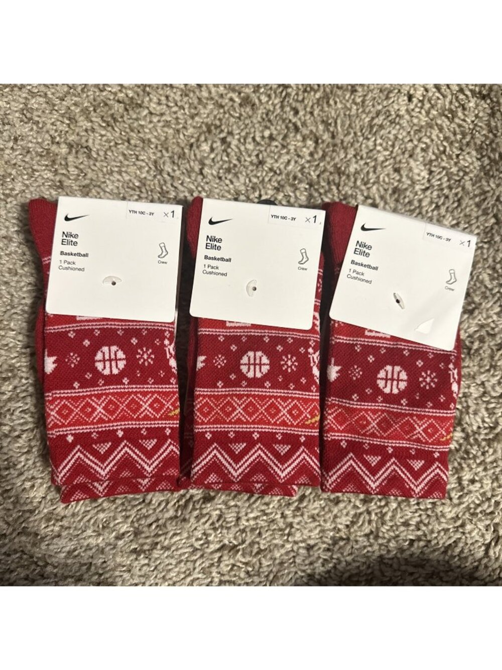 3 Pair Nike Elite Youth 10c-3Y Basketball Christmas Holiday Red/White Crew Socks